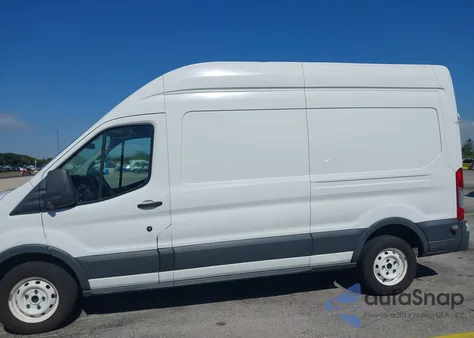 2018 Ford Transit-250 z USA, uszkodzony, nr VIN 1FTYR2XM3JKA83412